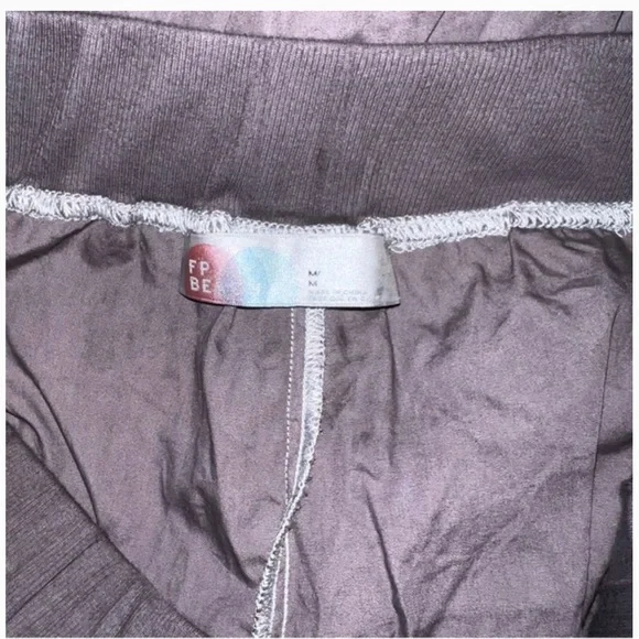 🌸Hard to find Fp beach light fabric worn 1 hour over leggings - Picture 5 of 7